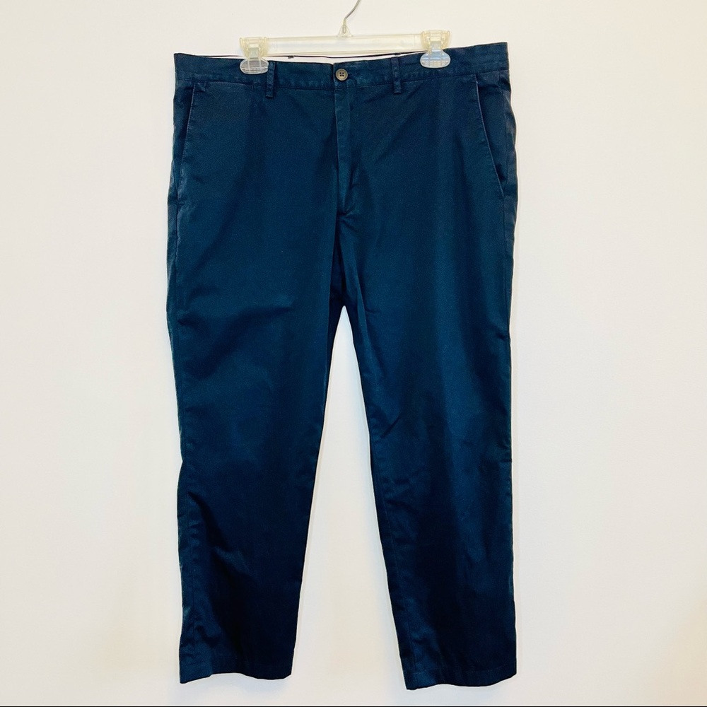 Club Monaco Connor Slim Fit Chino - Navy Blue
